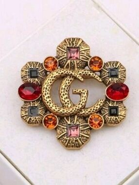 Gucci Style Brooch